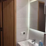 221 Przy Niedzwiadku شقة *