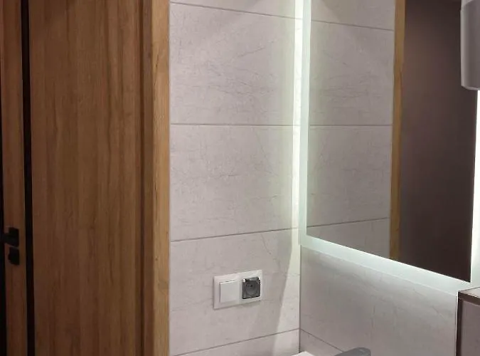 221 Przy Niedzwiadku Apartment *