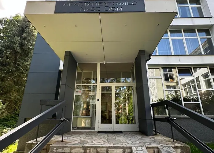 221 Przy Niedzwiadku Apartment *