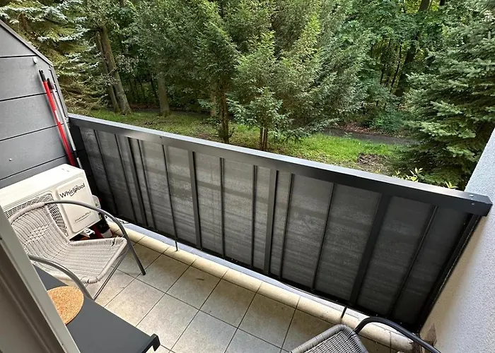 221 Przy Niedzwiadku *